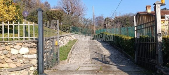 4 rooms Apartment in Cazzago San Martino, Italy No. 156033 6