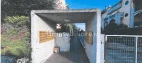 1 bedroom Apartment in Verona, Italy No. 324406 3