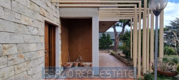 10 rooms Villa in Montesilvano, Italy No. 275907 4