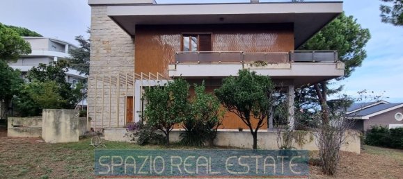 10 rooms Villa in Montesilvano, Italy No. 275907 20