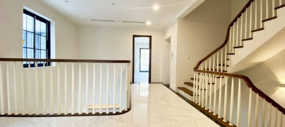 6 Schlafzimmer Villa in Tay Ho, Vietnam, Nr. 9835 13