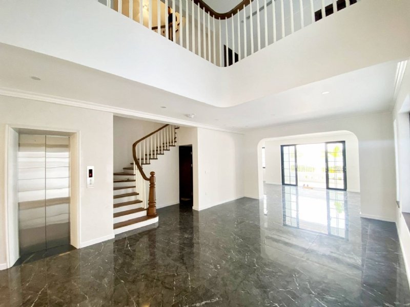 6 Schlafzimmer Villa in Tay Ho, Vietnam, Nr. 9835