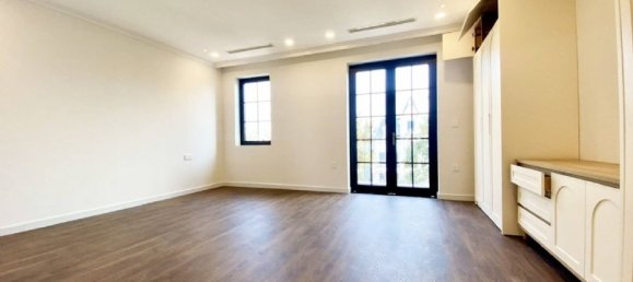 6 Schlafzimmer Villa in Tay Ho, Vietnam, Nr. 9835 7