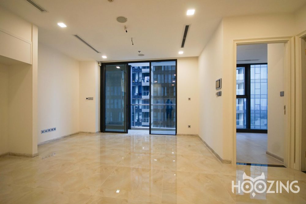 2 rooms Office in District 1, Vietnam No. 18159