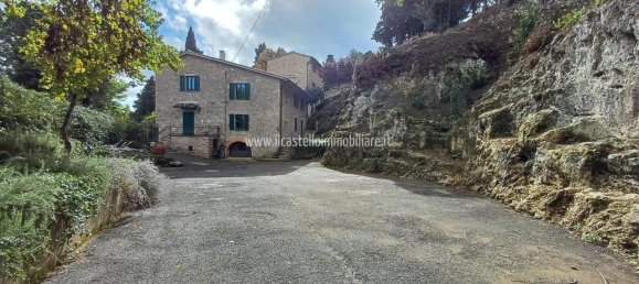 17 rooms House in Sarteano, Italy No. 128792 30