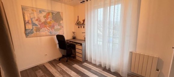Apartamento de 2 dormitorios en Saint-Remy-les-Chevreuse, France No. 170095 5