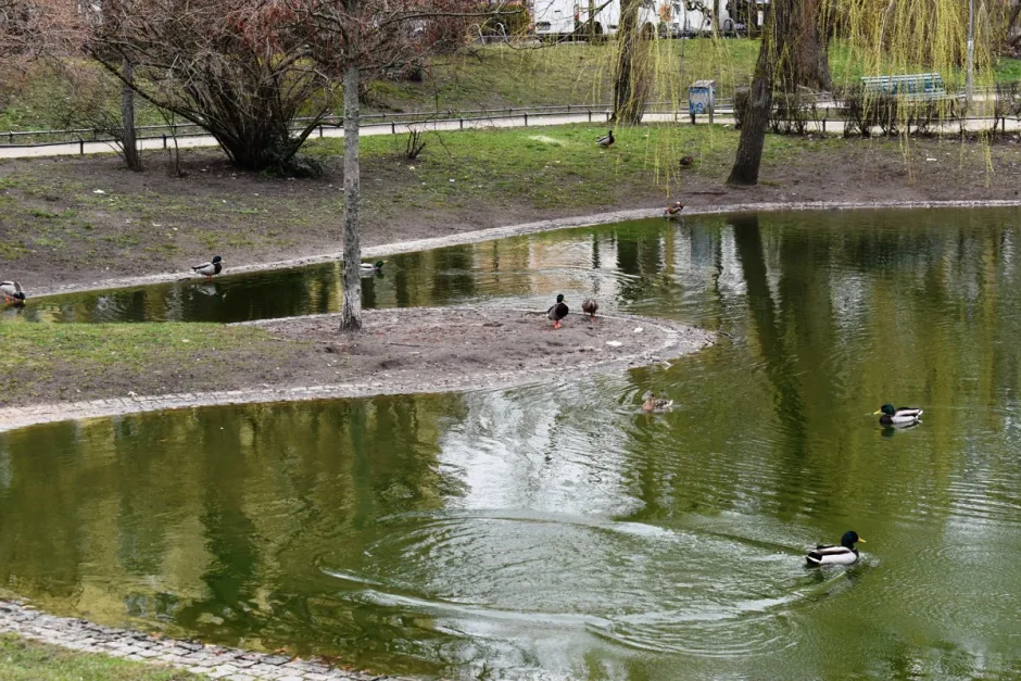 Квартира с 3 комнатами в Шёнеберг, Германия № 23830