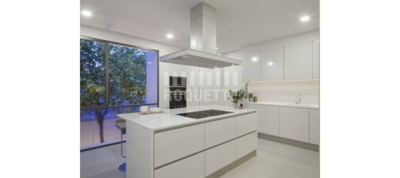 5 Schlafzimmer Villa in Porto, Portugal, Nr. 15310 25