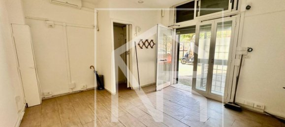 1 room Commercial property in Rome, Italy No. 352271 2