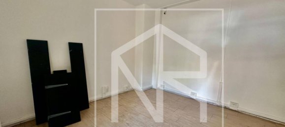 1 room Commercial property in Rome, Italy No. 352271 4