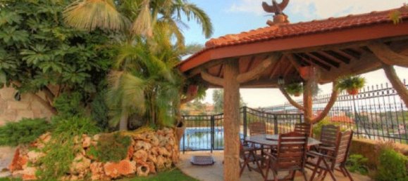 6 bedrooms Villa in Limassol, Cyprus No. 9565 7