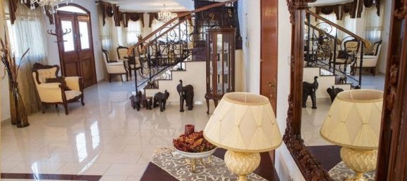 6 bedrooms Villa in Limassol, Cyprus No. 9565 4