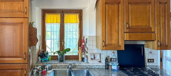 5 rooms House in Massarosa, Italy No. 267637 4