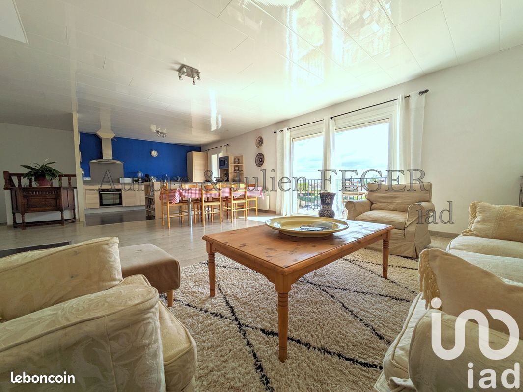 Casa de 4 dormitorios en Pyrenees-Orientales, France No. 339051