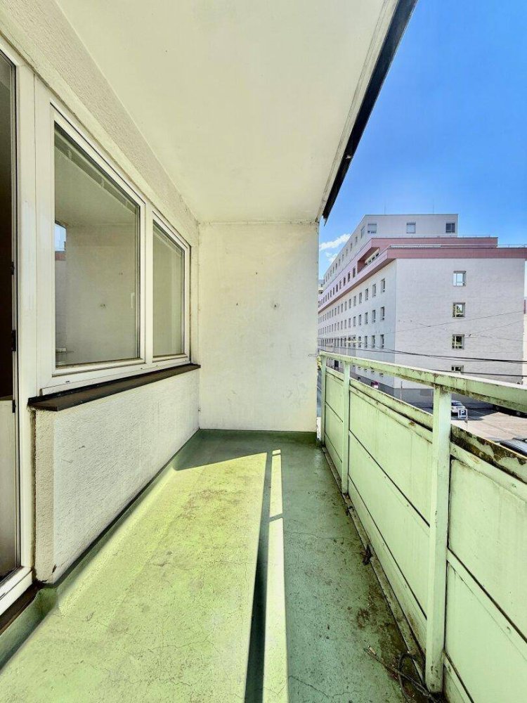 Квартира с 5 комнатами в Якомини, Австрия № 156316