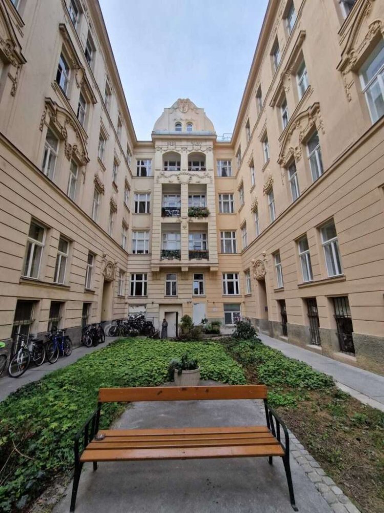 Studio à Dobling, Austria No. 2694