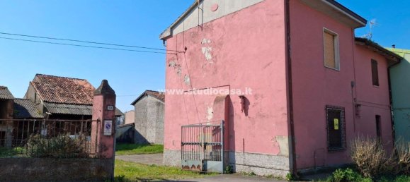 4 rooms House in Genivolta, Italy No. 5608 14