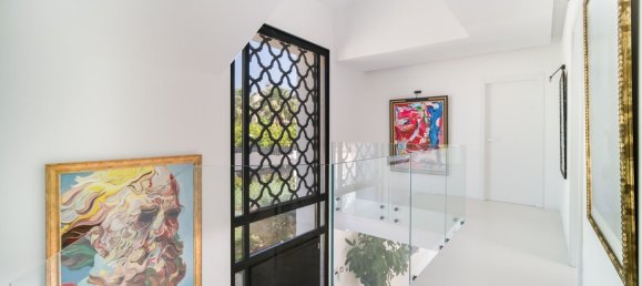Villa de 4 dormitorios en Marbella, Spain No. 96507 4