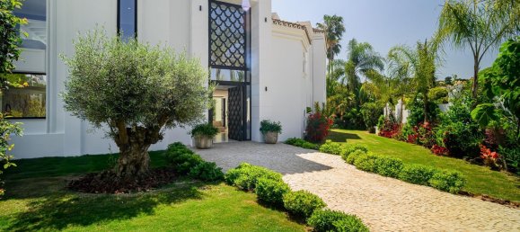 Villa de 4 dormitorios en Marbella, Spain No. 96507 74