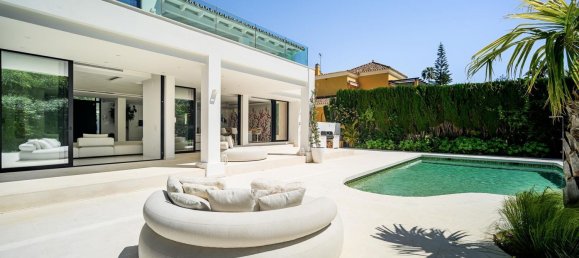 Villa de 4 dormitorios en Marbella, Spain No. 96507 27