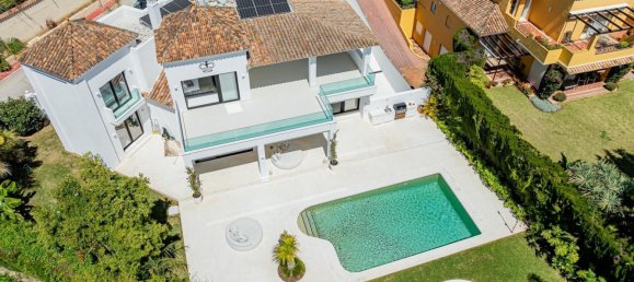 Villa de 4 dormitorios en Marbella, Spain No. 96507 63