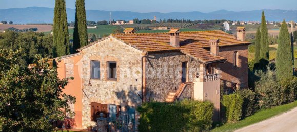 4 Schlafzimmer Haus in Castiglione del Lago, Italy, Nr. 129177 7