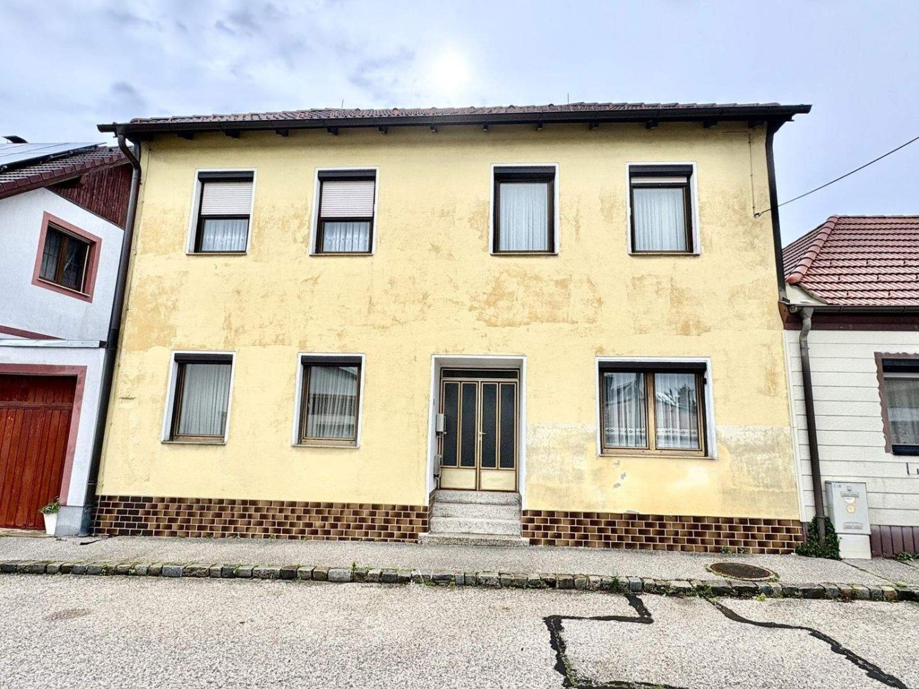 6 rooms House in Hornstein, Austria No. 256255
