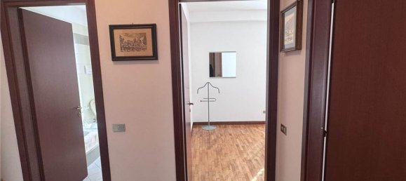 Квартира с 2 спальнями в Казлино д’Эрба, Италия № 59533 11