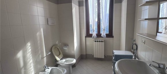 Квартира с 2 спальнями в Казлино д’Эрба, Италия № 59533 15