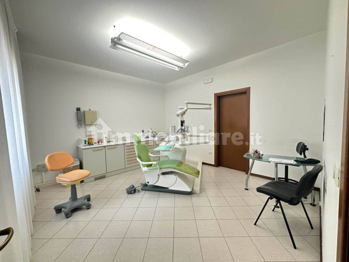 5 rooms Commercial property in Chioggia, Italy No. 58182