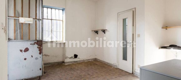 2-Zimmer Gewerbliche Immobilie in Turin, Italy, Nr. 64428 11