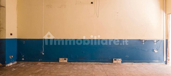2-Zimmer Gewerbliche Immobilie in Turin, Italy, Nr. 64428 10