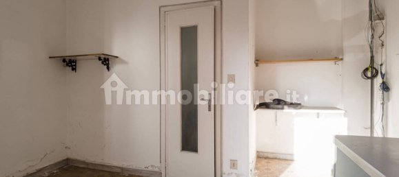 2-Zimmer Gewerbliche Immobilie in Turin, Italy, Nr. 64428 17
