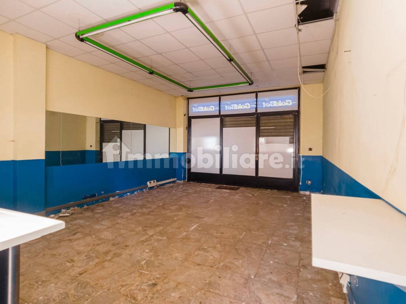 2-Zimmer Gewerbliche Immobilie in Turin, Italy, Nr. 64428