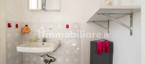 2-Zimmer Gewerbliche Immobilie in Turin, Italy, Nr. 64428 20