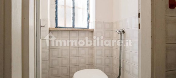 2-Zimmer Gewerbliche Immobilie in Turin, Italy, Nr. 64428 19