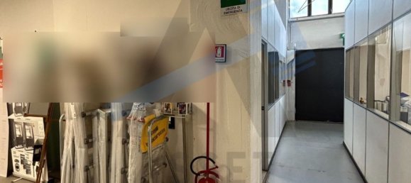 Armazém em Varese, Italy 2692 m² N.º 98186 13