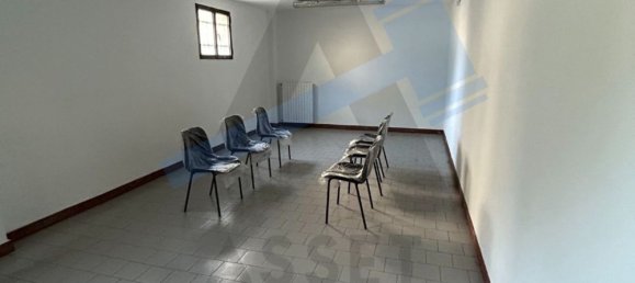 Armazém em Varese, Italy 2692 m² N.º 98186 33