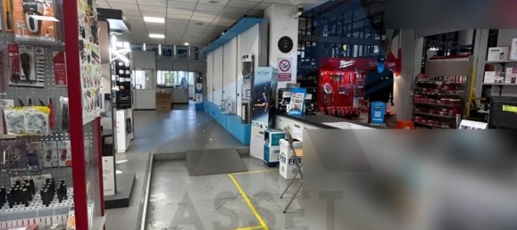 Armazém em Varese, Italy 2692 m² N.º 98186 8