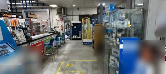 Armazém em Varese, Italy 2692 m² N.º 98186 10