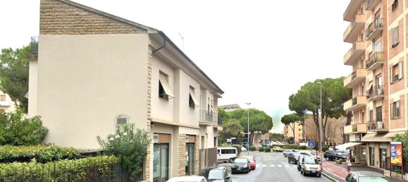 202m² Commercial property in Grosseto, Italy No. 344571 7