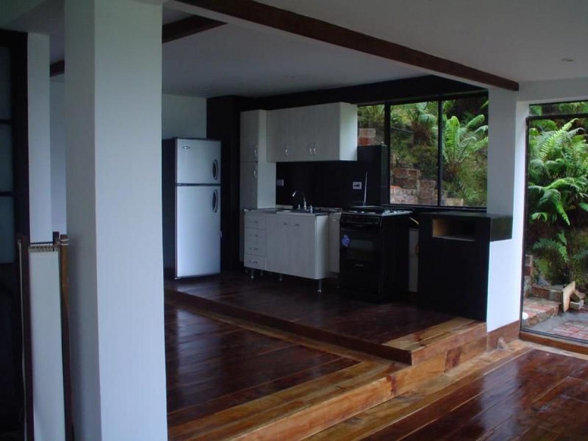 4 bedrooms House in Bogota, Colombia No. 11701