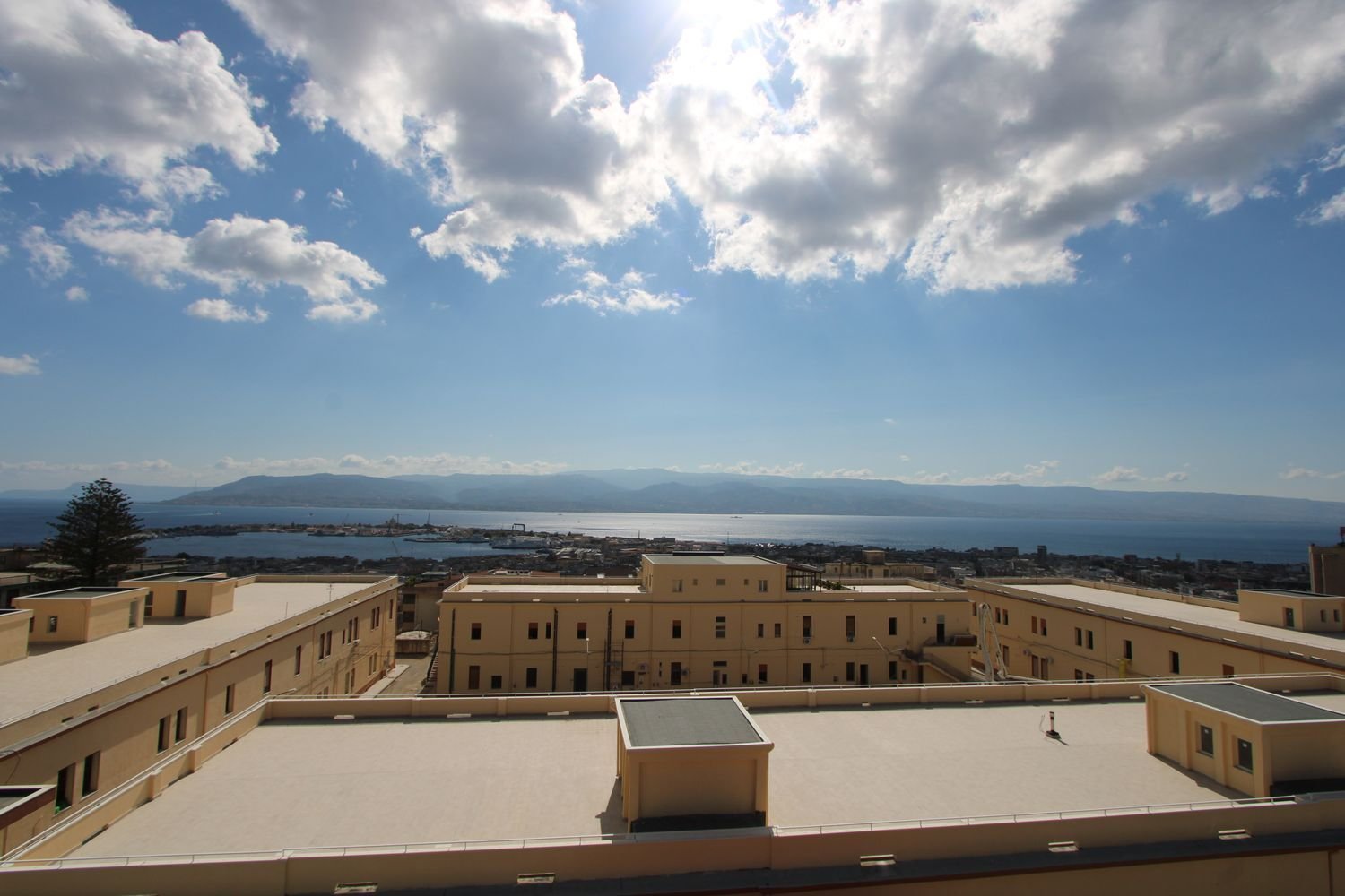 6-salle Maison à Messina, Italy No. 283372