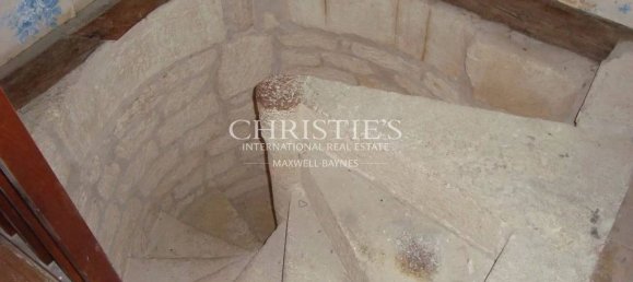 Замки и поместья с 10 спальнями в Сент, Франция № 40374 20