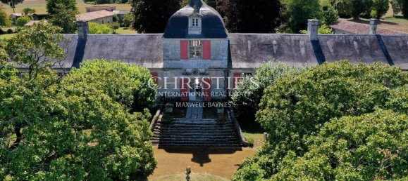 Замки и поместья с 10 спальнями в Сент, Франция № 40374 5