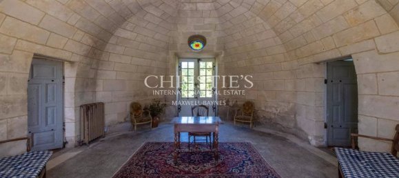 Замки и поместья с 10 спальнями в Сент, Франция № 40374 9