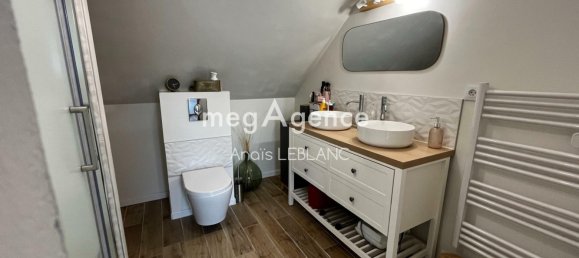 Casa de 4 dormitorios en Martigne-sur-Mayenne, France No. 360584 7