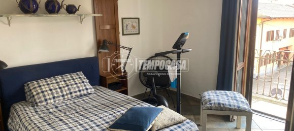 6 rooms Apartment in Santena, Italy No. 305151 2