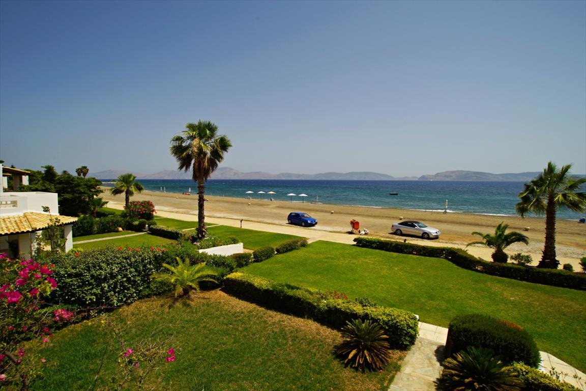 5 bedrooms Villa in Argolis, Greece No. 6674