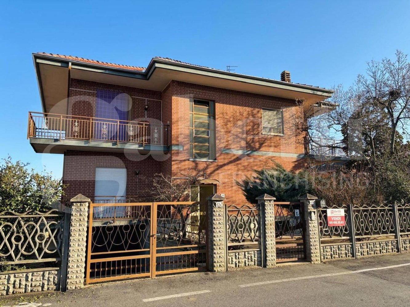 8 bedrooms Villa in Rivalta di Torino, Italy No. 395266